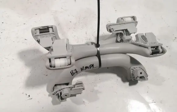 Volkswagen PASSAT B7 A set of handles for the ceiling 1K0857607N 1K0857607 1K0857607M