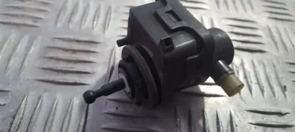 Renault Scenic II - Grand scenic II Headlight level adjustment motor 7700420737