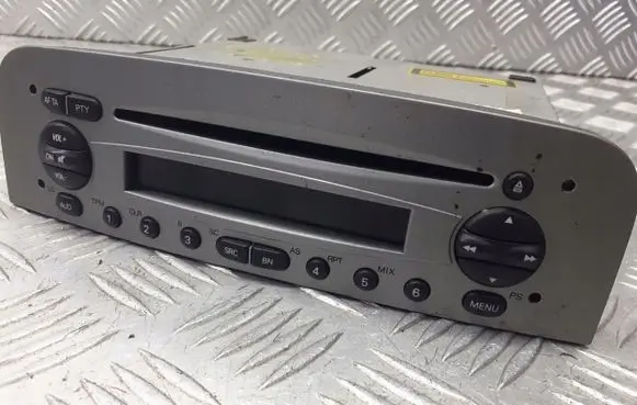 Alfa Romeo 147 Radio/CD/DVD/GPS head unit 7649378316