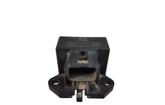 Ford F150 Fuel pump relay FU5A9D370 FU5A9D370JA 11542691
