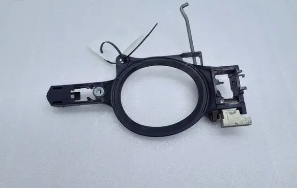 Rear door exterior handle/bracket