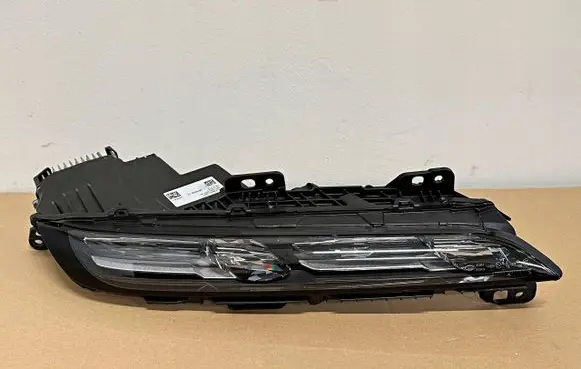 BMW 7 G70 Headlight/headlamp 9879936