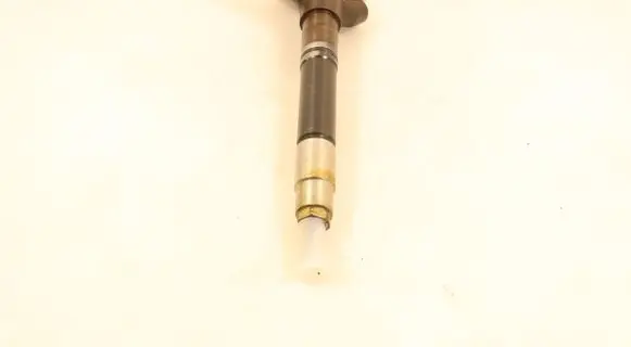 Toyota Verso Fuel injector 23670-0R100