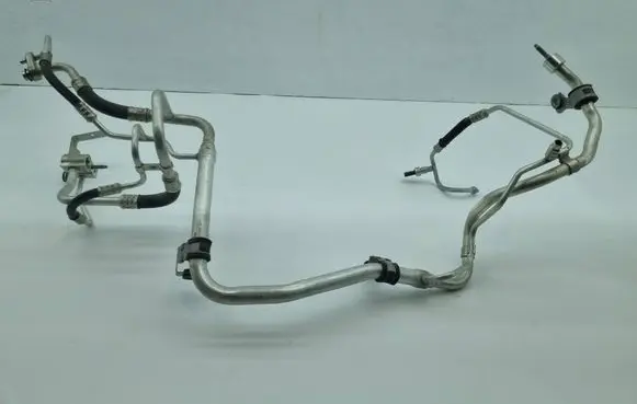 Jeep Grand Wagoneer Air conditioning (A/C) pipe/hose 68347380AC 38721E 68347380