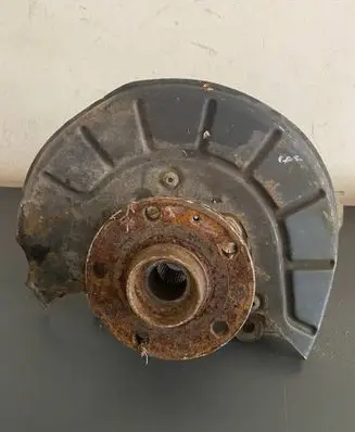 Volkswagen Touran I Front wheel hub