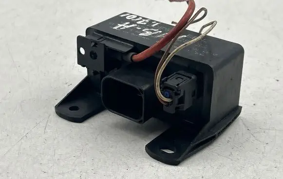 Mercedes-Benz A W169 Glow plug pre-heat relay