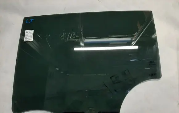 KIA Sportage Rear door window glass 