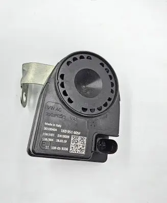 Porsche Macan (95B) Alarm system siren 30100404 1K0951605F