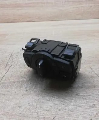 BMW 1 E81 E87 Light switch 6932794 33600102