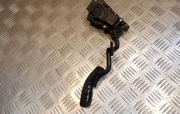 Audi A6 S6 C6 4F Accelerator throttle pedal 4F2721523 30267