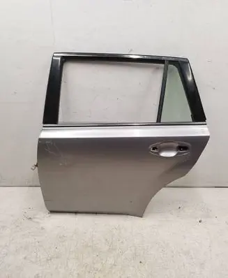 Subaru Legacy Rear door