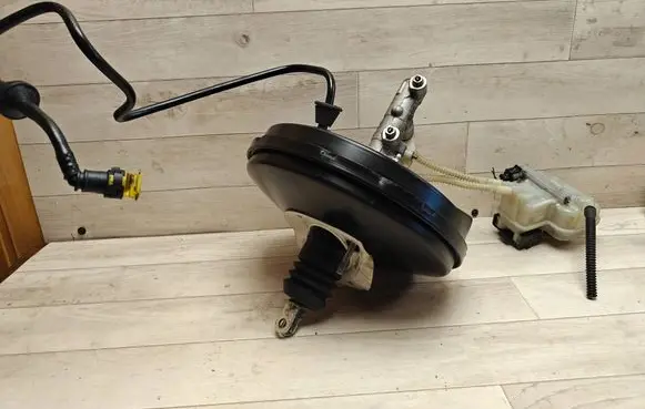 Opel Meriva A Brake booster 13159858 02040510