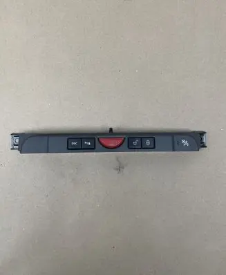 Land Rover Discovery 3 - LR3 Hazard light switch YUL500400WUX