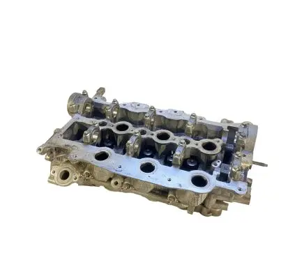 Land Rover Discovery 4 - LR4 Engine head PM9X2Q 6090CA