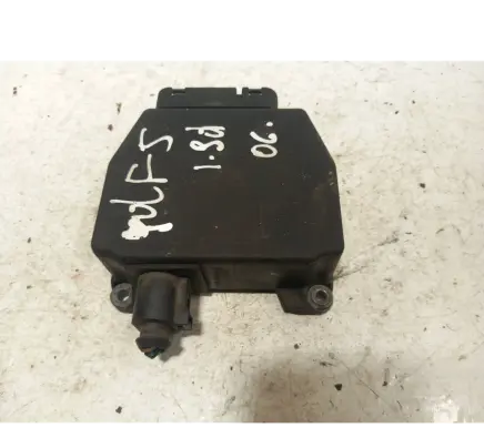 Volkswagen Golf V Turbo solenoid valve 3C0906625