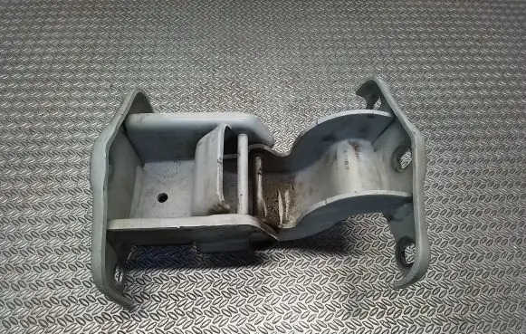 Renault Trafic III (X82) Rear door lower hinge 904108626R