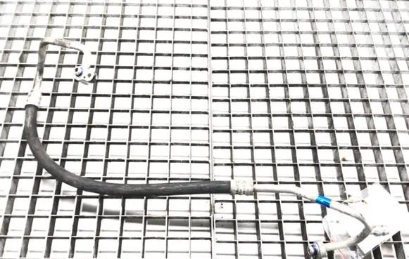 Hyundai i40 Air conditioning (A/C) pipe/hose