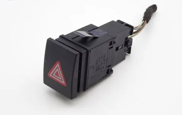 Volkswagen Polo IV 9N3 Hazard light switch 6Q0953235A