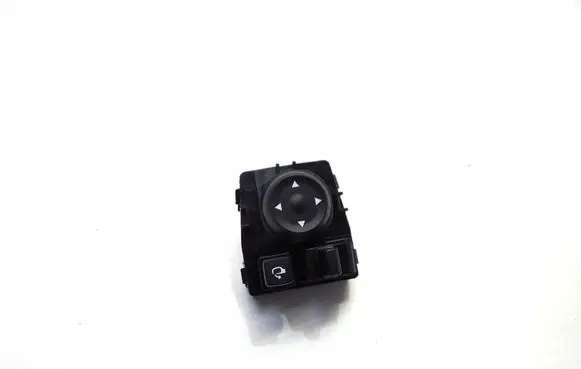 Hyundai i20 (BC3 BI3) Wing mirror switch 93530BV010