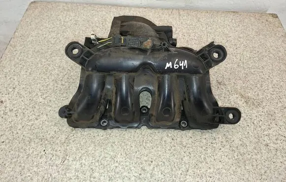 BMW 1 F20 F21 Intake manifold 7599907 0261230253 1407022B16