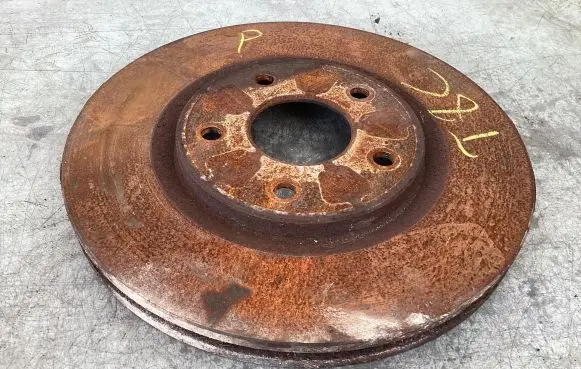Chrysler Town & Country V Front brake disc