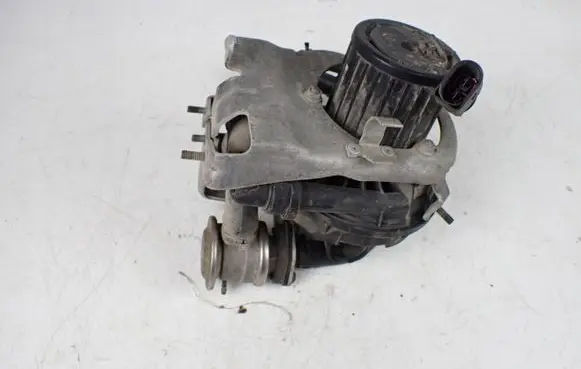 Audi A8 S8 D3 4E Secondary air pump 07L959253A
