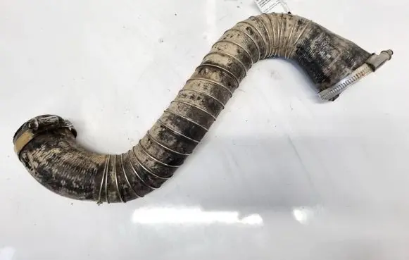 Land Rover Discovery 4 - LR4 Intercooler hose/pipe