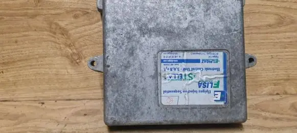 Subaru Legacy LP gas control unit module 67R016019 10P026108 AE32568