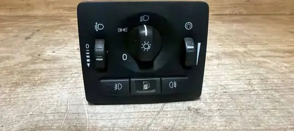Volvo V50 Light switch 30739300