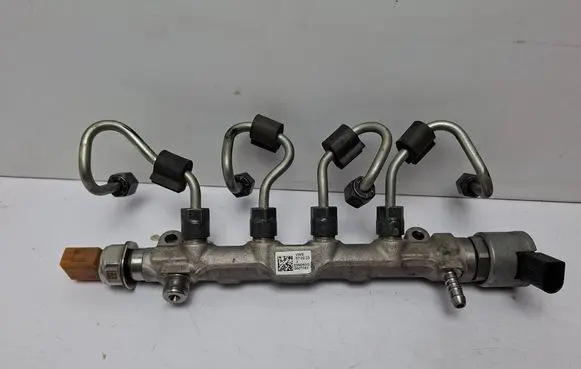 Volkswagen Crafter Fuel main line pipe 04L130764E