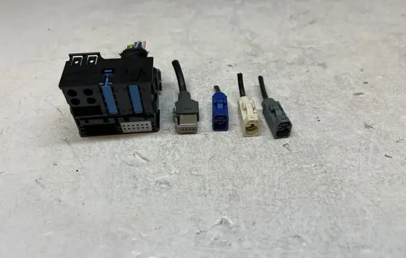 Peugeot 308 Sound system wiring loom 12417662 12417652 034633