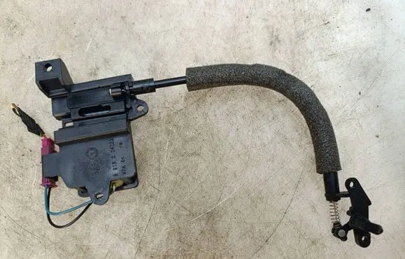 BMW 3 E90 E91 Curtain motor 9918004052