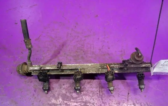 Fuel main line pipe