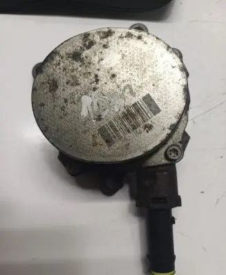 Renault Master III Vacuum pump 8201163444