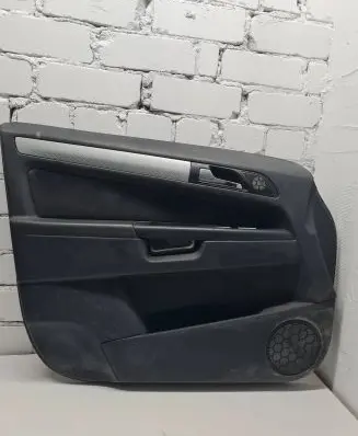 Opel Zafira B Rear door card panel trim AHH26517 13223184