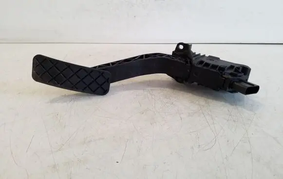 Skoda Octavia Mk3 (5E) Accelerator throttle pedal 5Q2723503F