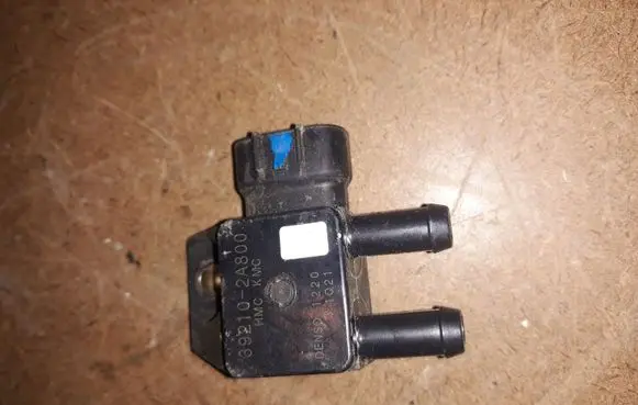 KIA Sportage Starter motor/solenoid 892102A800