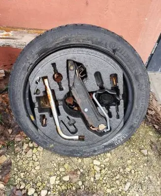 Volkswagen Golf V R16 spare wheel 1K0601027F 1K0012115F 125-70-16