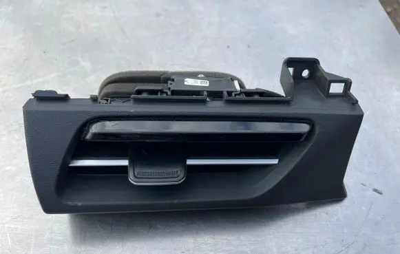 KIA EV6 Dashboard side air vent grill/cover trim 2212120086 84739CV8000 8203033800