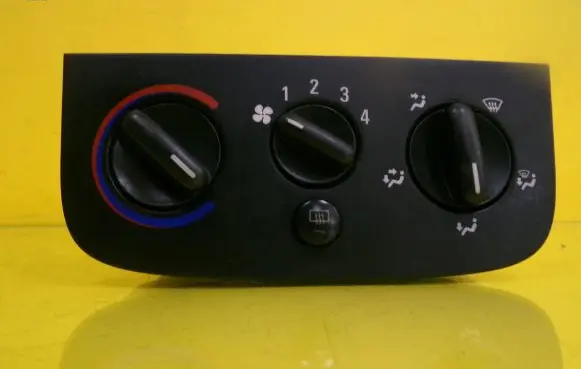 Opel Corsa C Interior fan control switch 0418891