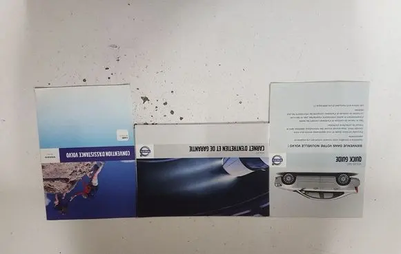 Volvo V40 Owners service history hand book
