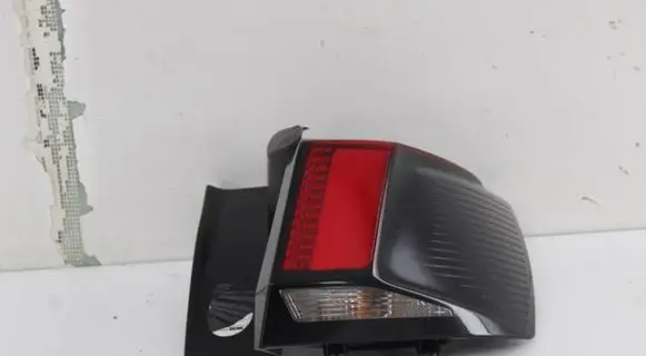 Peugeot 3008 II Rear/tail lights 9810477080 81550201 8104770800
