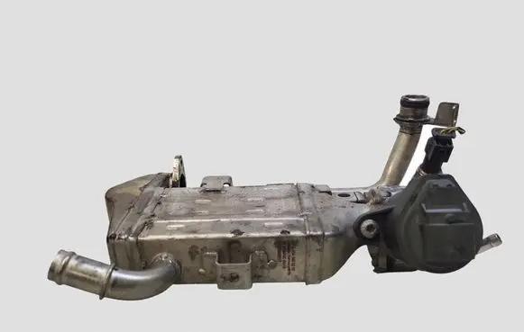 Mercedes-Benz E W213 EGR valve A6541400460 039719