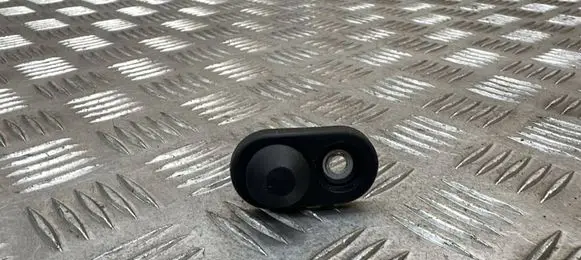 Toyota RAV 4 (XA40) Front door sensor