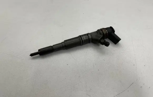 BMW X3 E83 Fuel injector 0445110161 7790092 13537790092