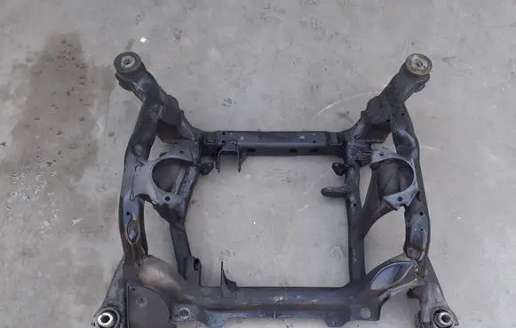 Mercedes-Benz ML W164 Front subframe