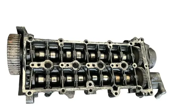 Opel Vectra C Engine head 55194358