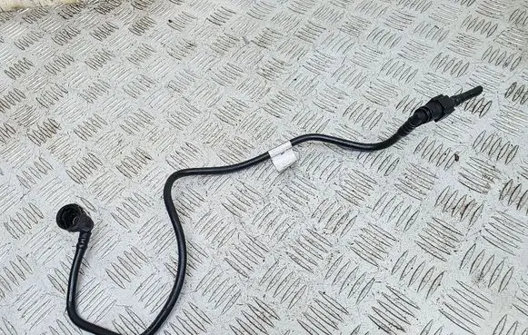 Volkswagen Atlas Fuel line pipe 3QF901293