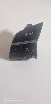 Volvo XC90 Steering wheel buttons/switches 30710697 06W16