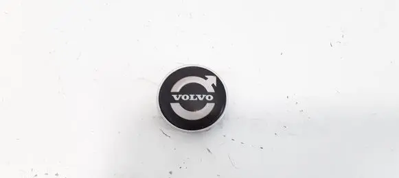 Volvo V70 Original wheel cap
